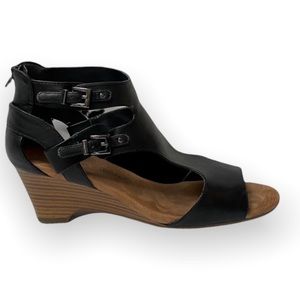 CROFT & BARROW | Ortholite T Strap Wedge Sandals